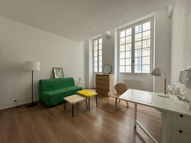 studio meublé BORDEAUX