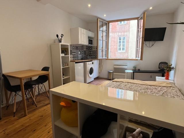 Studio meublé Carmes