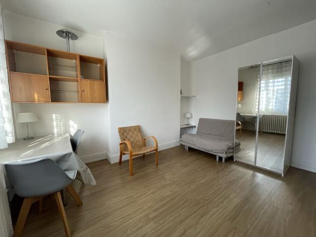 STUDIO MEUBLÉ CENTRE VILLE AMIENS