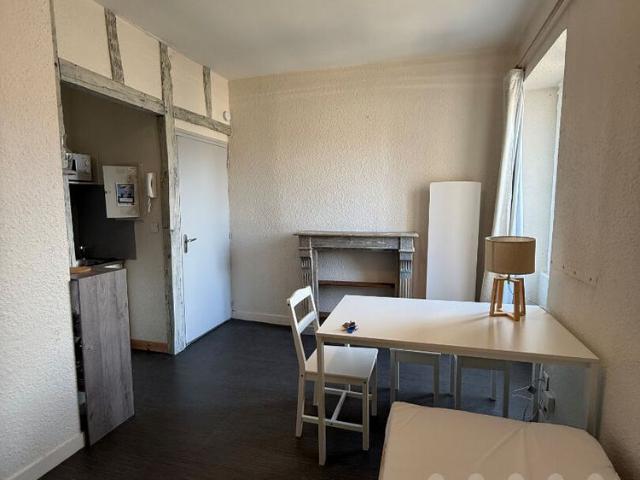 STUDIO MEUBLE CENTRE VILLE POITIERS