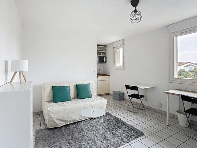 STUDIO MEUBLE CEZEAUX