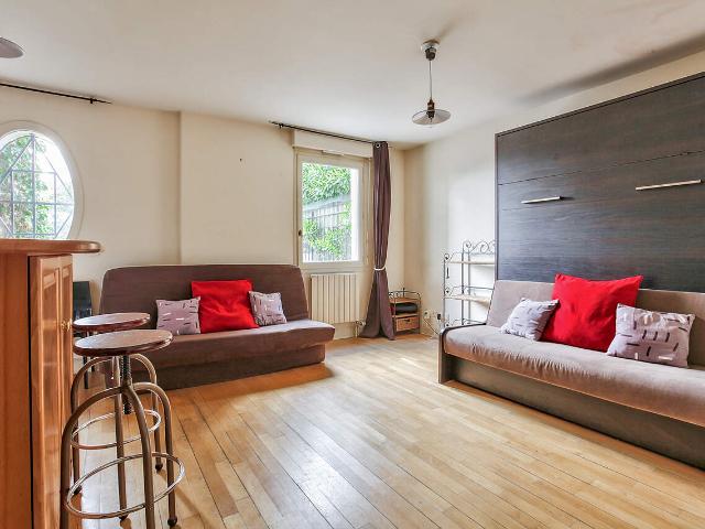 Studio Meublé Charmant à Louer | Rue du Perche, Centre de Paris