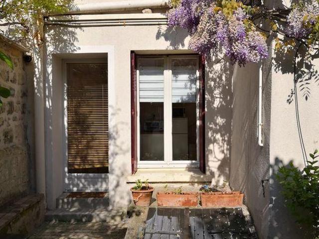 Studio meublé chauffage compris. 18M2