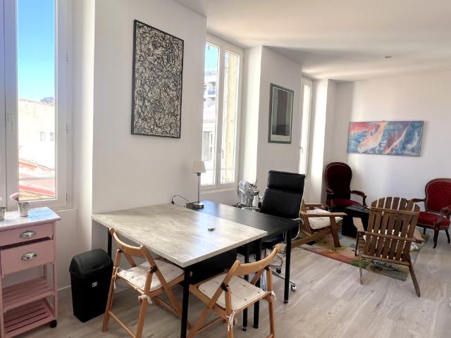 Studio meublé climatisé de 26m2 Secteur Baille | Berthoz Immobilier