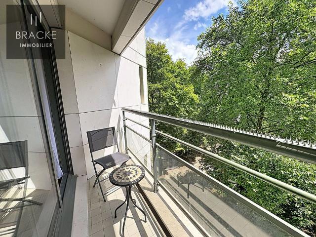 STUDIO MEUBLE COURBEVOIE 29.37m²