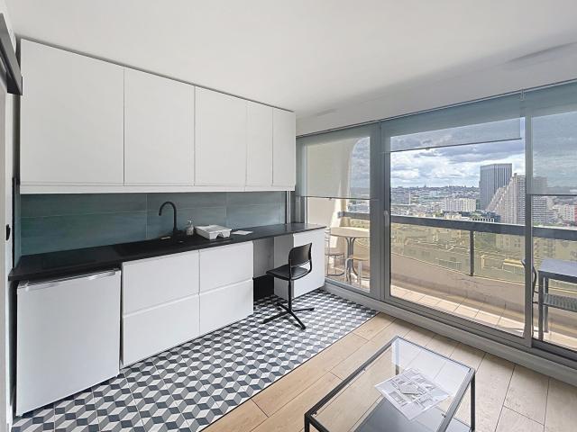 STUDIO meublé COURBEVOIE LA DEFENSE 17.24 m²