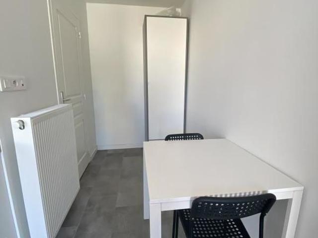STUDIO MEUBLÉ DANS RESIDENCE RECENTE FACE FAC CITADELLE