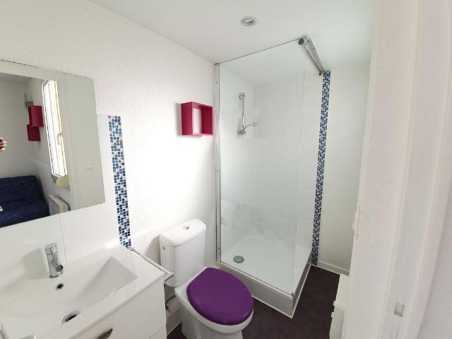 STUDIO MEUBLE de 14 m2 entre Victoire et Nansouty