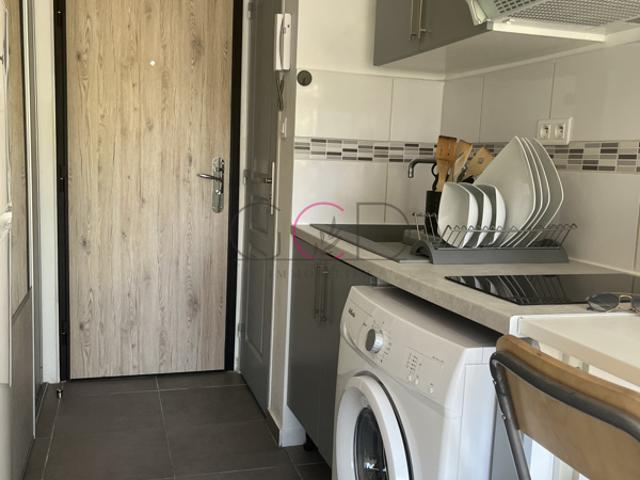 Studio meublé de 17.99 m2 avec balcon Gare routière