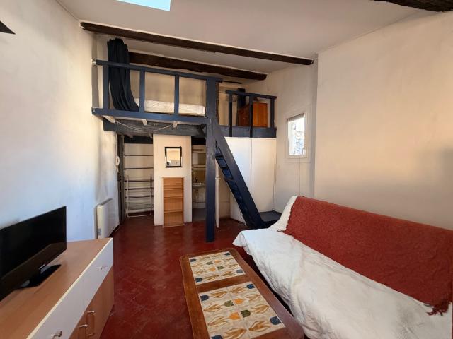 STUDIO MEUBLÉ DE 25 M2 CENTRE VILLE AIX EN PROVENCE