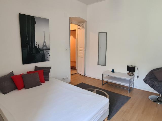 Studio meublé de 20 m2 situé au 13 cours paoli