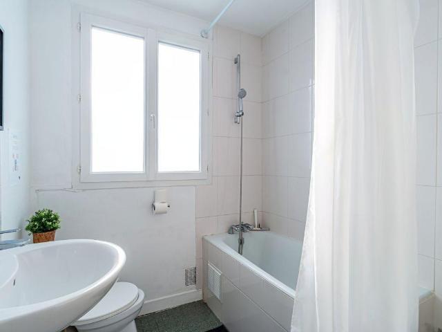 Studio meublé et équipé 24m² avec terrasse