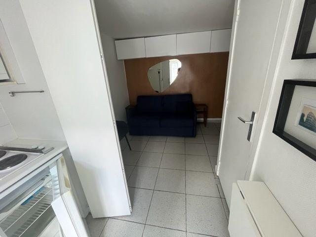 Studio meublé en bon état