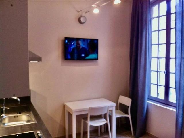Studio meublé en centre ville