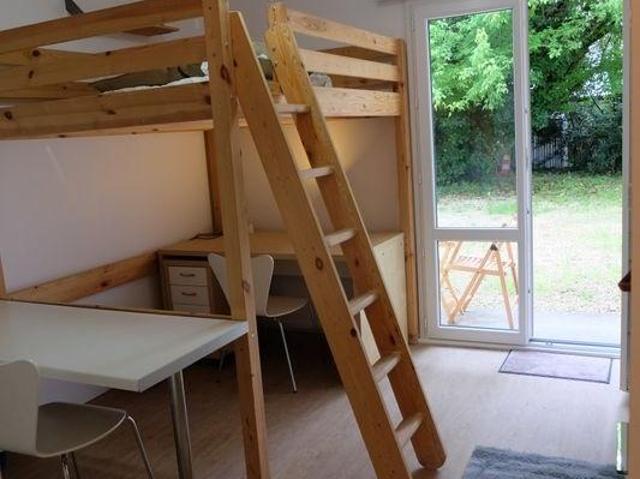 Studio meublé en rez de jardin à Talence