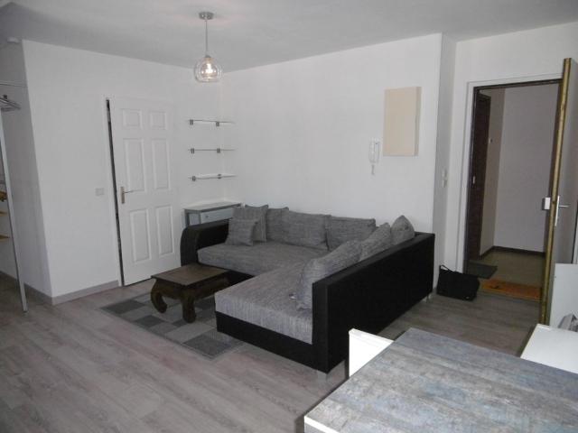 STUDIO MEUBLE GIF SUR YVETTE