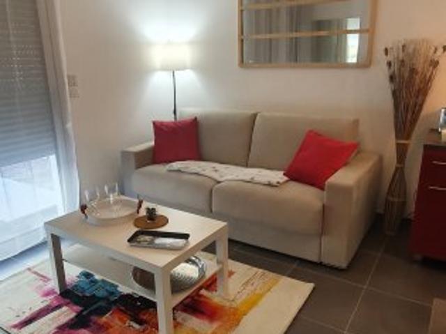 Studio meublé,grand jardin