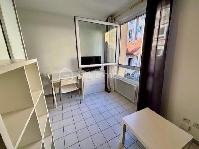 Studio meublé GRENOBLE idéal investisseur ou étudiants