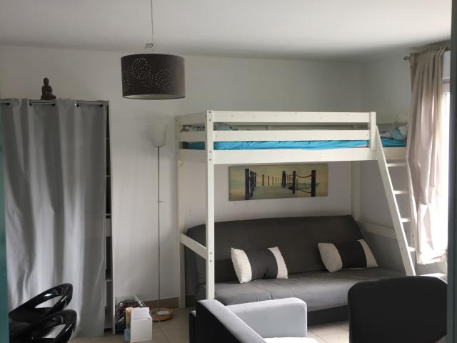 Studio meublé Henriville