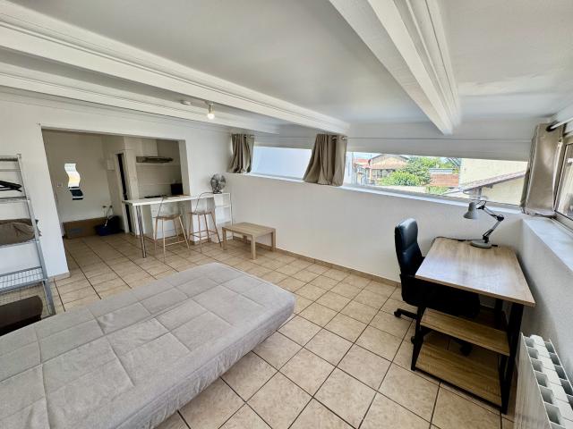 Studio meublé LA VERPILLIERE
