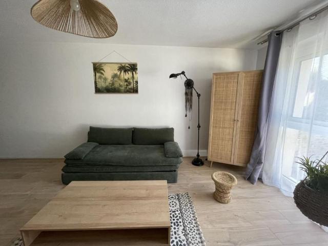 STUDIO MEUBLE LORIENT – PROCHE UBS LANVEUR
