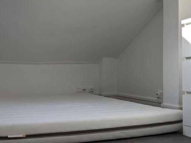 Studio meublé Paris 20ème Gambetta