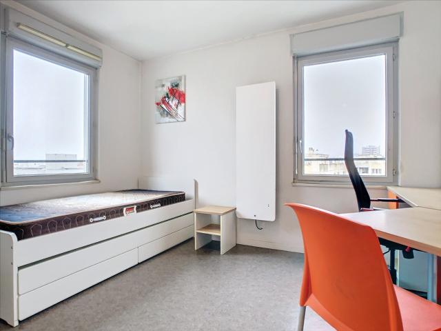 STUDIO – MEUBLE – PARKING – 23 m2 – 69007 – LYON