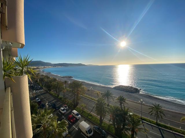 STUDIO MEUBLE PROMENADE DES ANGLAIS