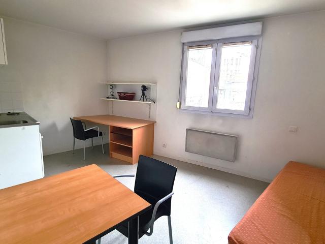 STUDIO MEUBLE proche FAC Tréfilerie