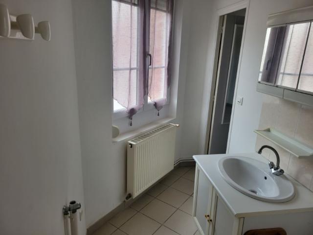 Studio Meublé proche IUT et Gare