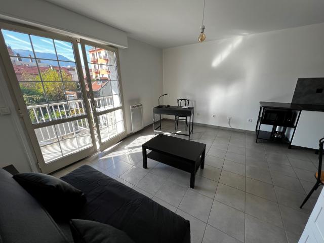 STUDIO MEUBLE PROX GEM Grenoble 38000