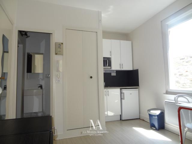 Studio meublé Quai des Carmes Angers