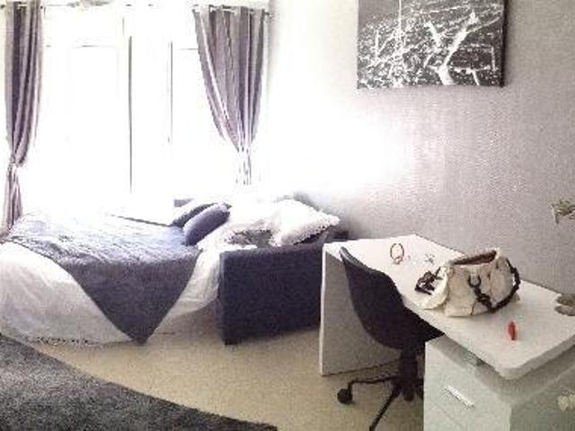 STUDIO MEUBLE QUARTIER HENRIVILLE