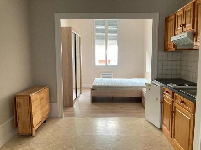 Studio meublé / RUE WILSON