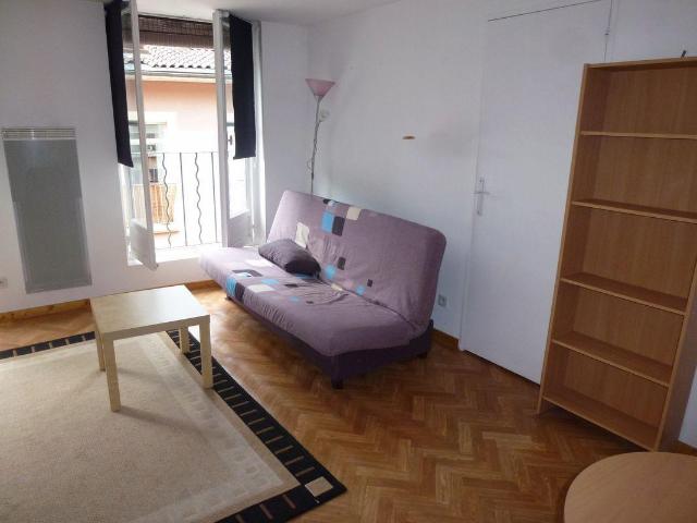 Studio meublé rue piétonne grenoble