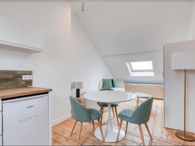 Studio meublé refait à neuf