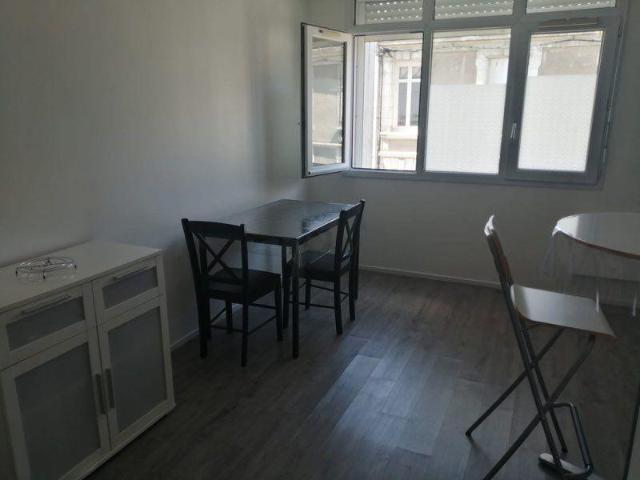 Studio Meublé refait à neuf hyper centre ville