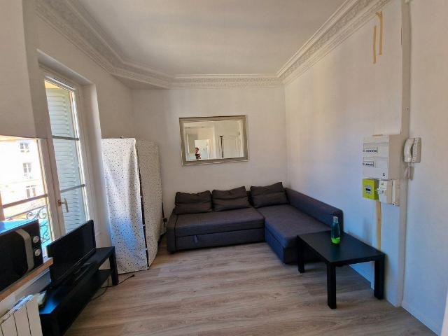 Studio meublé refait à neuf Nanterre Centre