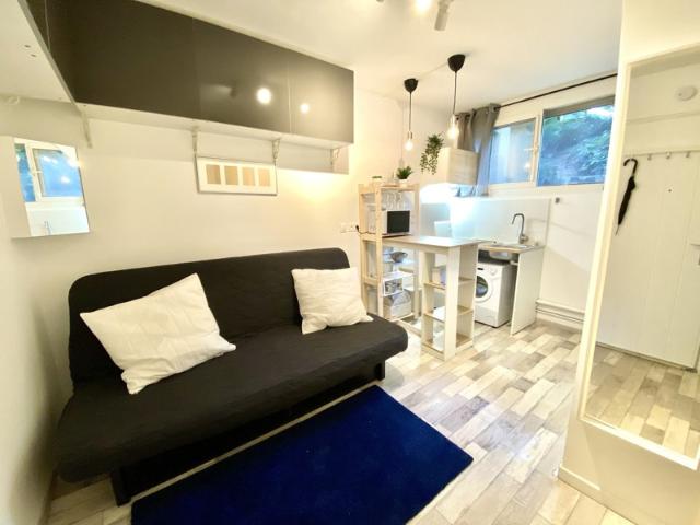 Studio meublé, refait à neuf proche gare