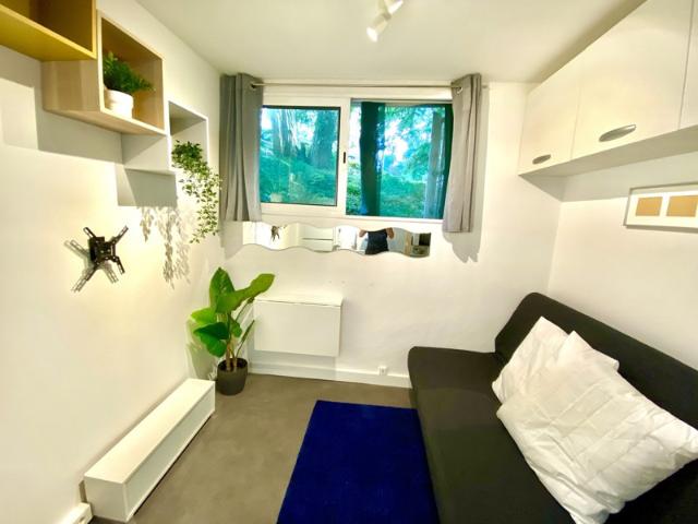 Studio meublé, refait à neuf proche gare