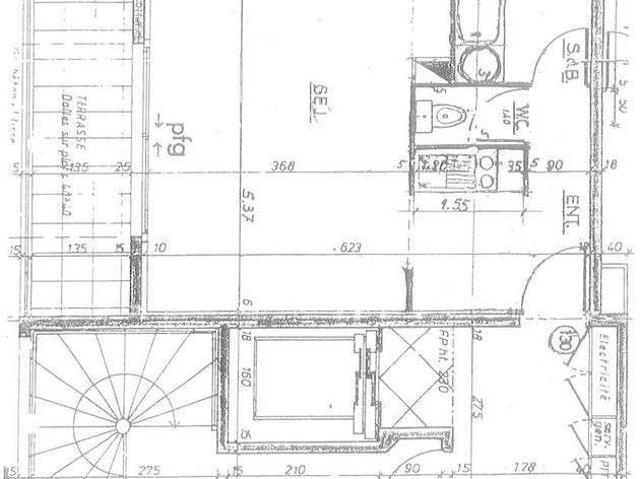 Studio meublé rénové 33 m² avec terrasse de 7m²