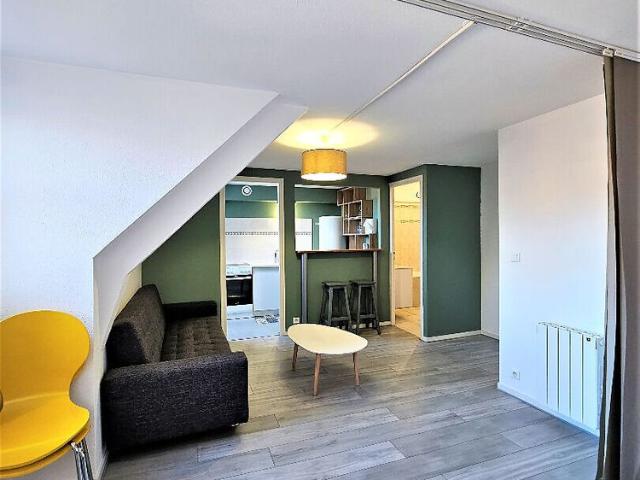 Studio meublé rénové de 27 m² CENTRE VILLE