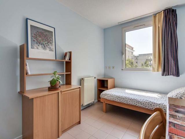 Studio meublé – Résidence de services – Centre ville d’Aix en Provence