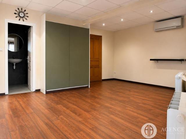 Studio meublé rez de chaussée centre