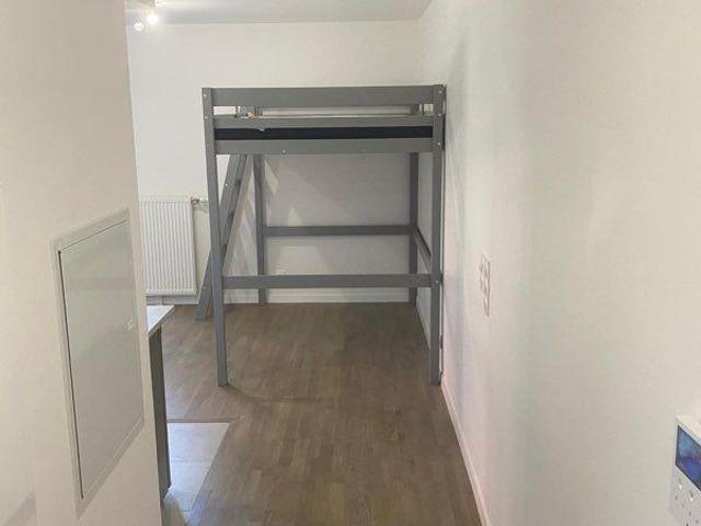 Studio meublé Romainville