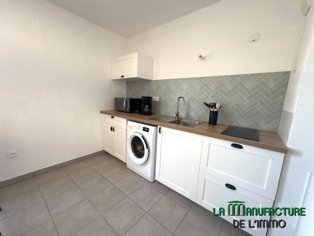 STUDIO MEUBLE TOUT CONFORT/ PLAINE ACHILLE ZENITH