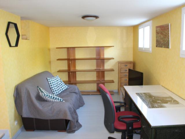 Studio meublé toutes charges comprises proche centre ville 31 M2