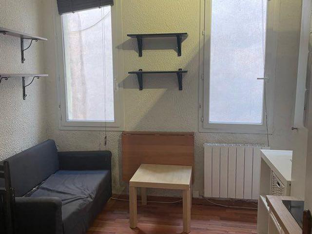 Studio meublé une pièce 14 m2