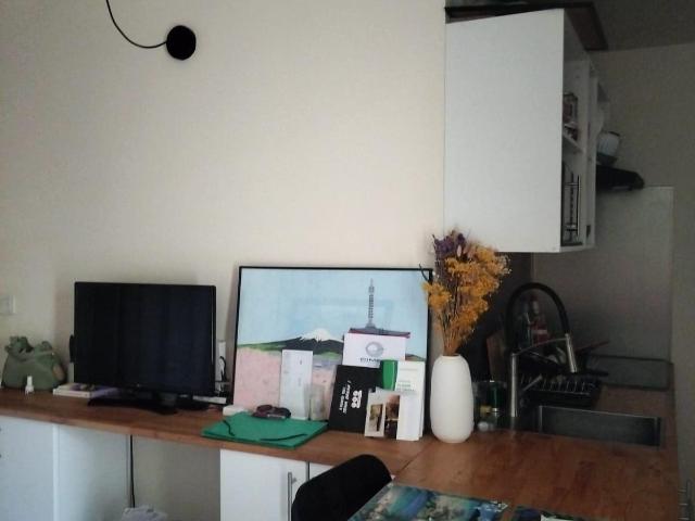 Studio meublé + Véranda, chauffage compris, Calme