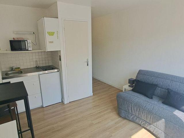 Studio meublé victoire + parking